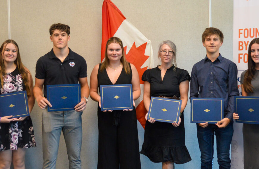 Six Students from Commissionaire Families Honored with Educational Awards