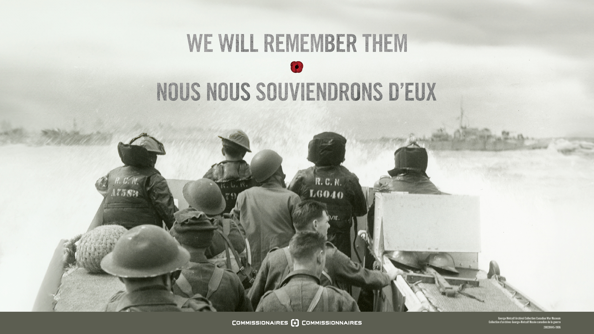  Cette photo représente des soldats et des marins canadiens à environ sept milles (11,3 km) des plages de Normandie. Ce moment illustre la bravoure des milliers de personnes qui ont tout risqué. We will remember them. Nous nous souviendrons d'eux.